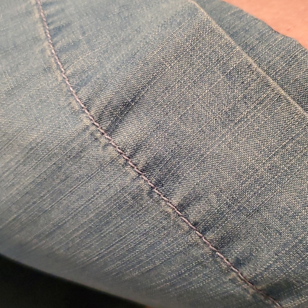 🦋PLATINUM LIGHTWEIGHT DENIM CAPRI PANTS SIZE 1 R (8) - Picture 5 of 10